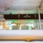 튤립 인 아인트호벤 에어포트
