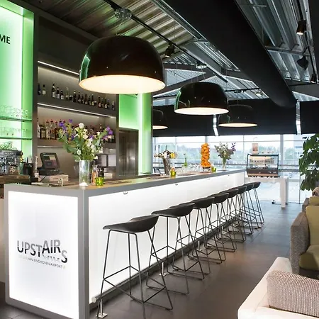 Tulip Airport מלון