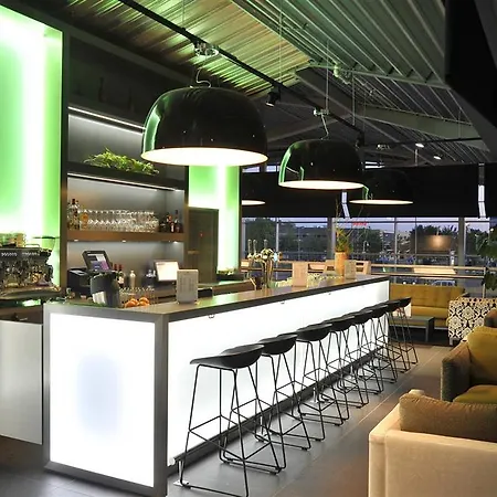 Tulip Airport 3*