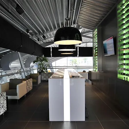 Отель Tulip Airport 3*