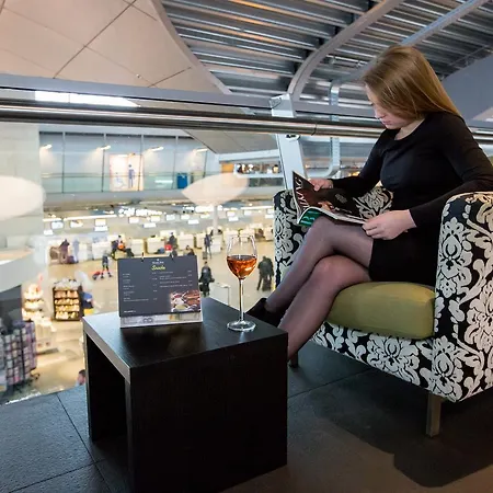 Tulip Airport Отель Эйндховен
