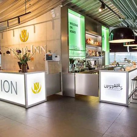 Tulip Airport 3*