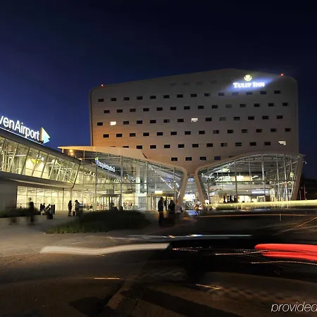 Tulip Airport Отель Эйндховен