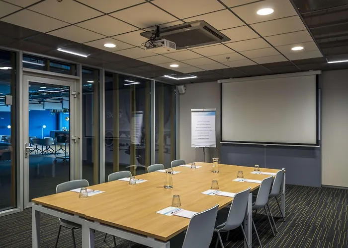 Otel Tulip Airport 3*