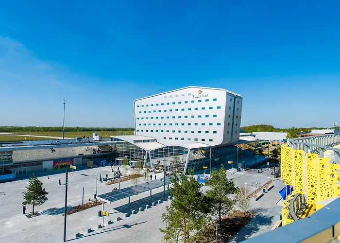 Hotel Tulip Airport