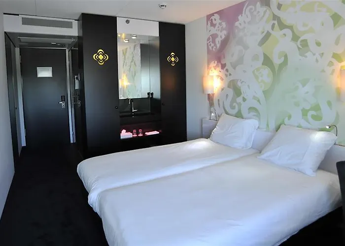 Hotell Tulip Airport Eindhoven