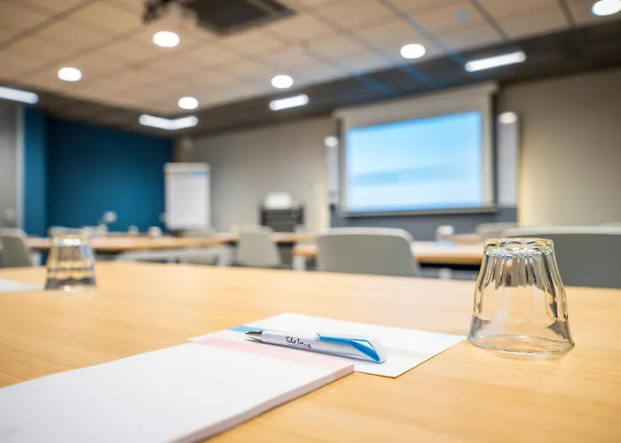 Tulip Airport Hotell 3*